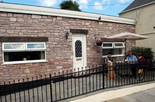Ffynnonlwyd Cottage
